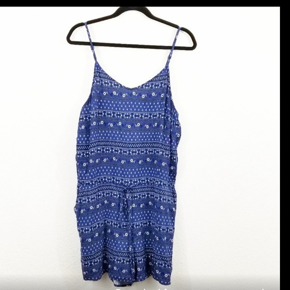 Old Navy Blue Floral Spaghetti Strap Romper - Picture 1 of 5